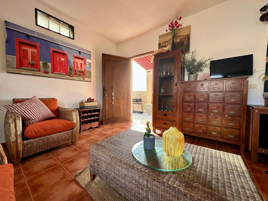 Villa Peaceful Oasis With Magical Sea Views And A Pool à Santa-Cruz de Ténérife Extérieur photo