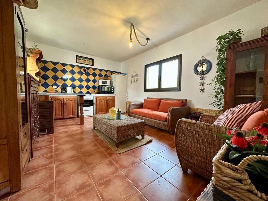 Villa Peaceful Oasis With Magical Sea Views And A Pool à Santa-Cruz de Ténérife Extérieur photo