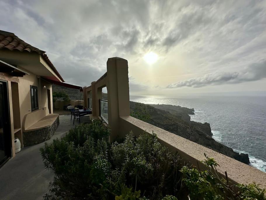 Villa Peaceful Oasis With Magical Sea Views And A Pool à Santa-Cruz de Ténérife Extérieur photo